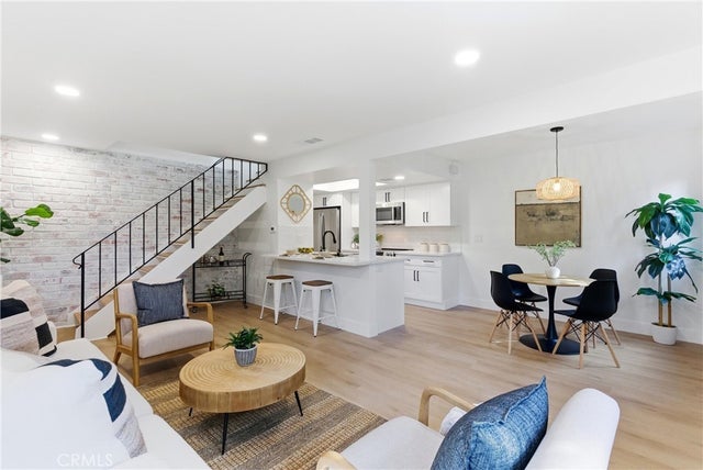 16395 Del Oro Circle, Huntington Beach