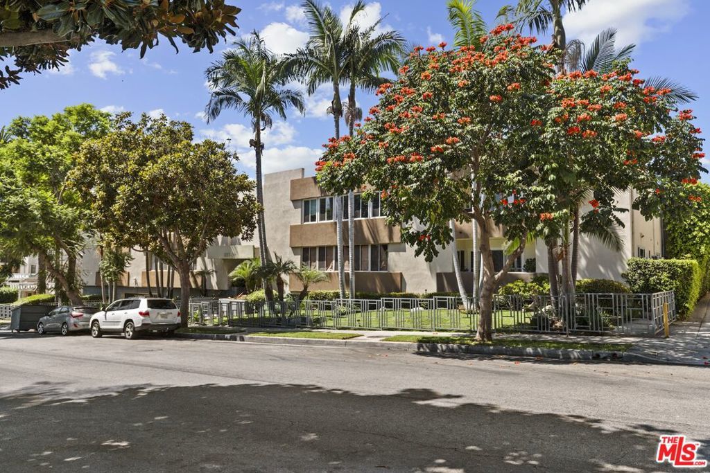 1233 Laurel Avenue 103, West Hollywood