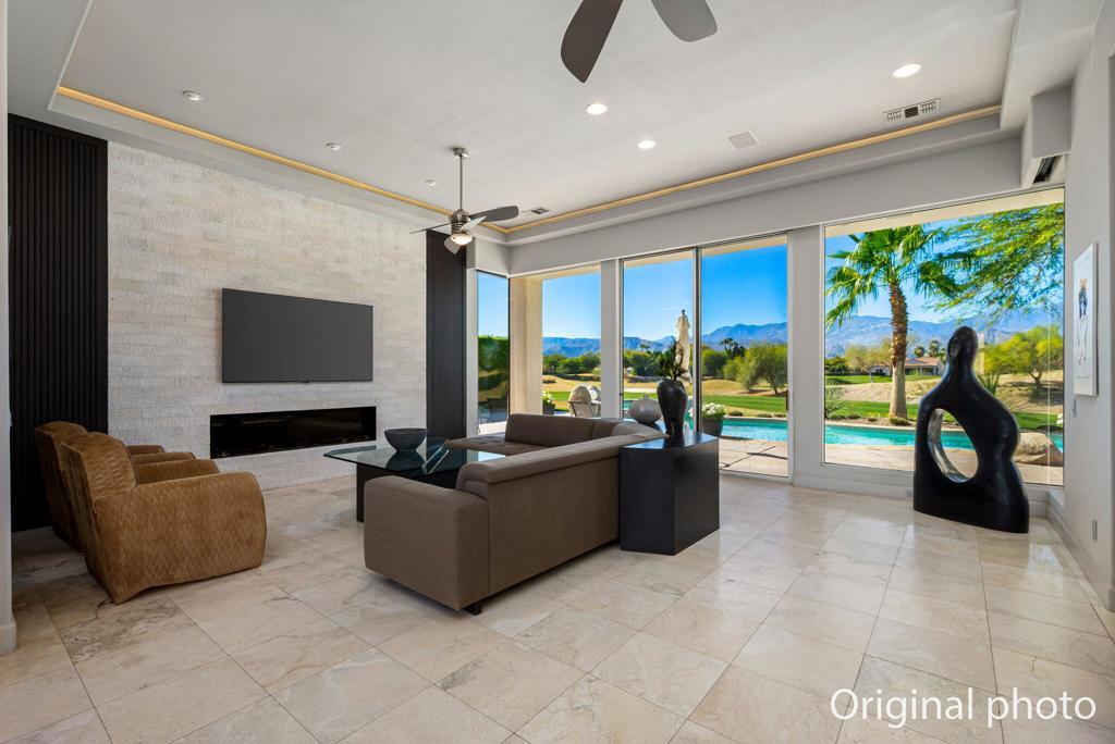 196 Loch Lomond Road, Rancho Mirage