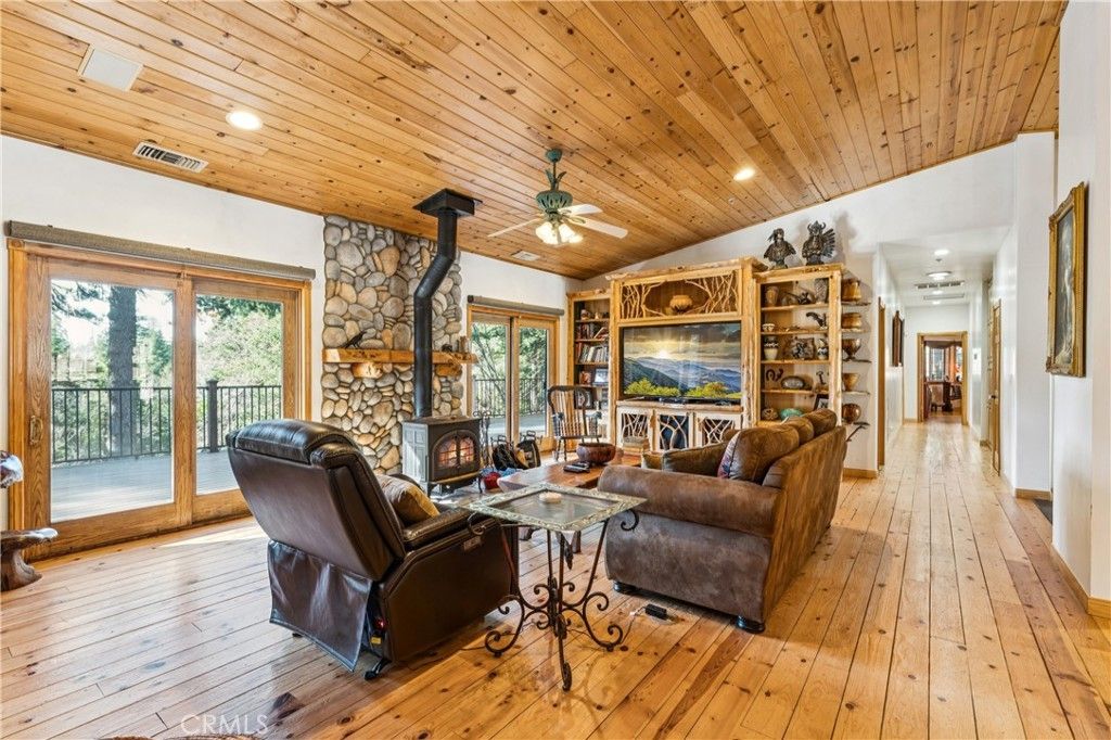 268 Cedarbrook, Twin Peaks