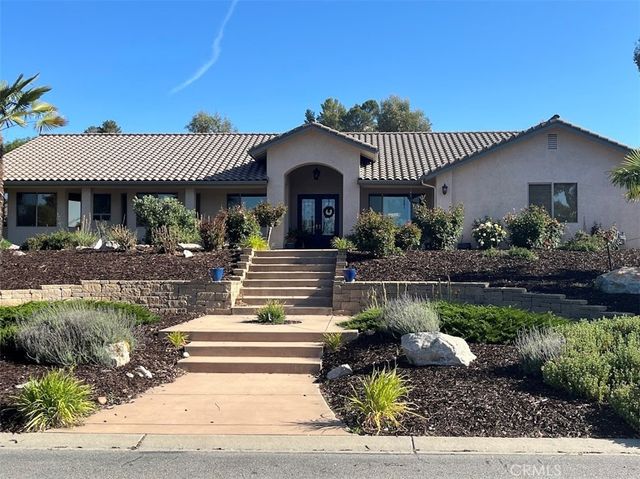 170 Nutwood Circle, Paso Robles