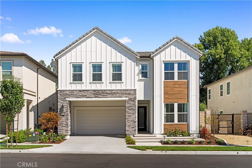 360 Riverbend, Lake Forest