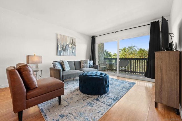6202 Friars Rd # 215, San Diego