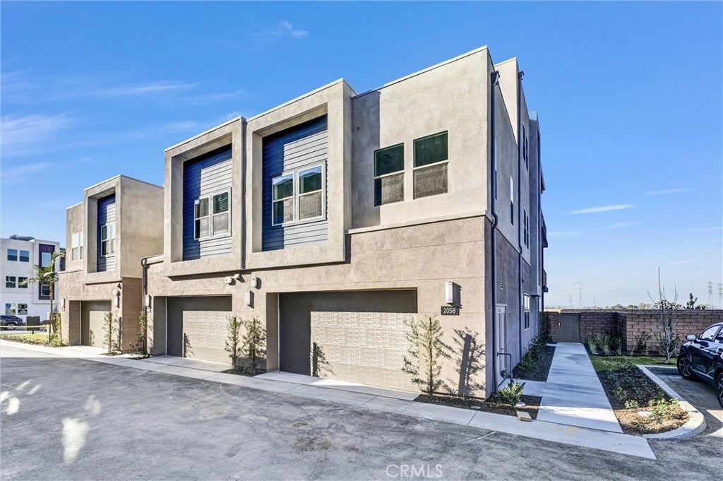 Photo of Listing #OC26028359