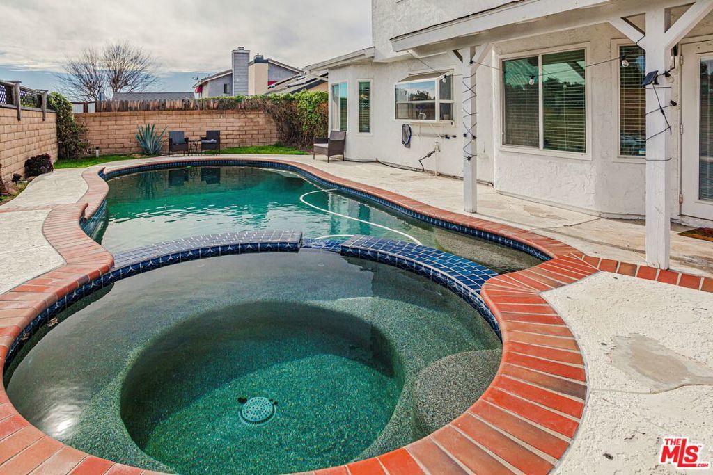 Photo of Listing #26648963