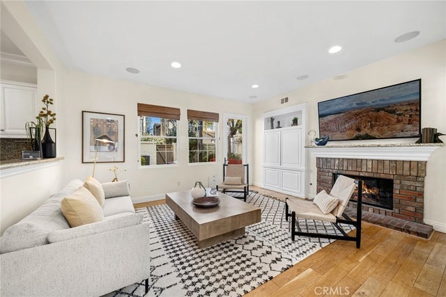 228 Terra Cotta, Irvine