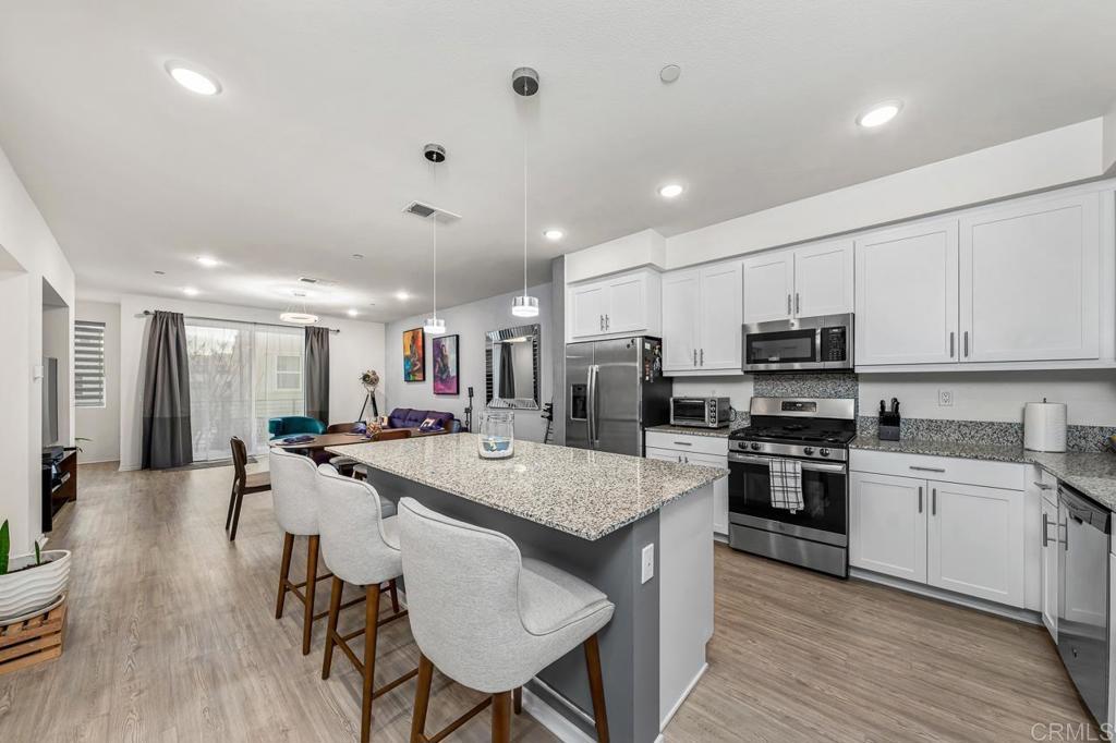 Photo of Listing #PTP2601008