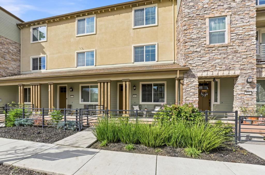 Photo of Listing #ML82034208