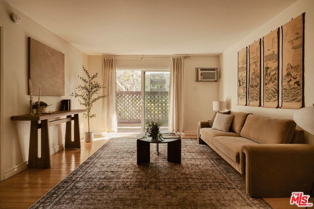 Photo of Listing #26647659