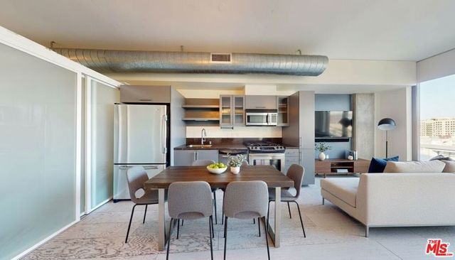 1111 S Grand Avenue # 1014, Los Angeles
