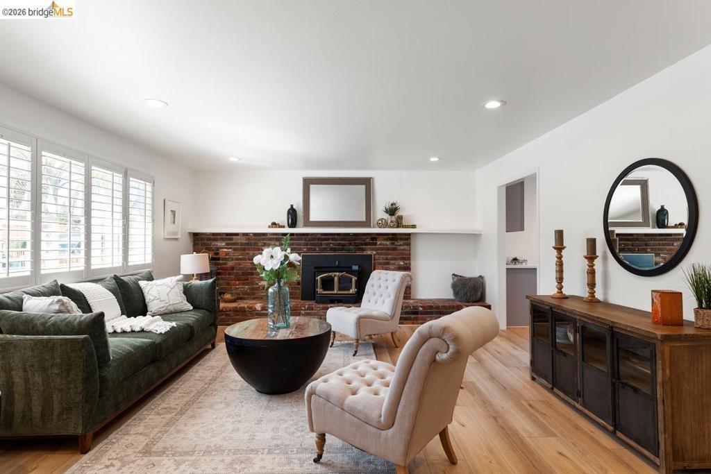 Photo of Listing #41123407