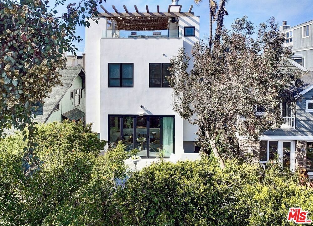 Photo of Listing #26649145