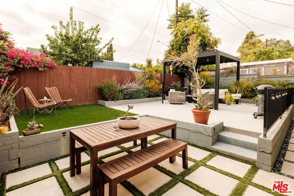 Photo of Listing #26643423