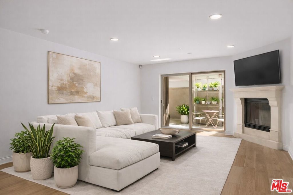 Photo of Listing #26649209