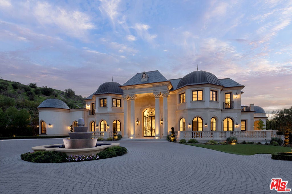 Photo of Listing #26647709