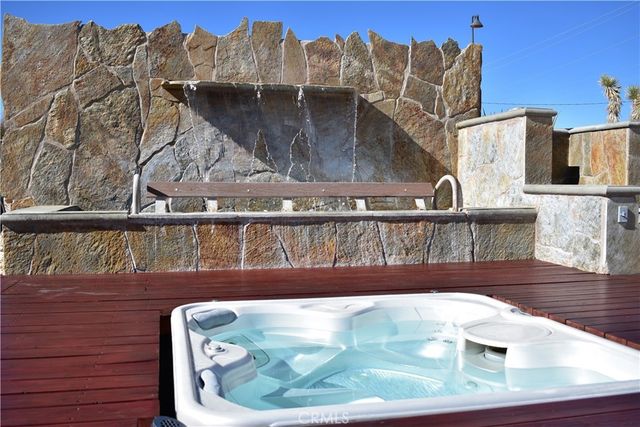 61611 Alta Loma Drive, Joshua Tree