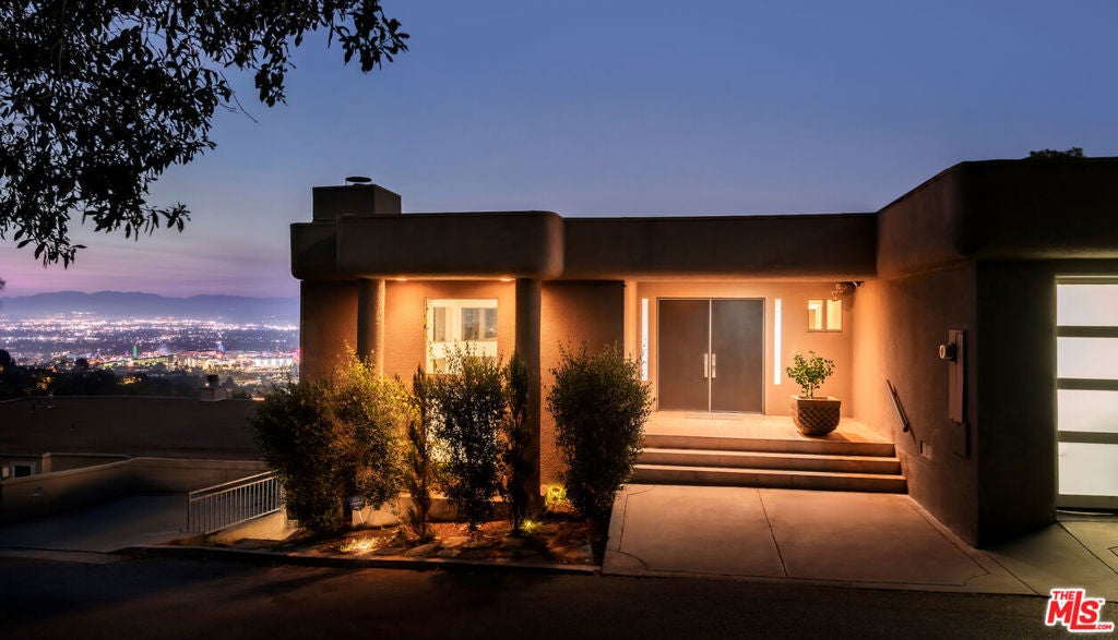 Photo of Listing #26649495