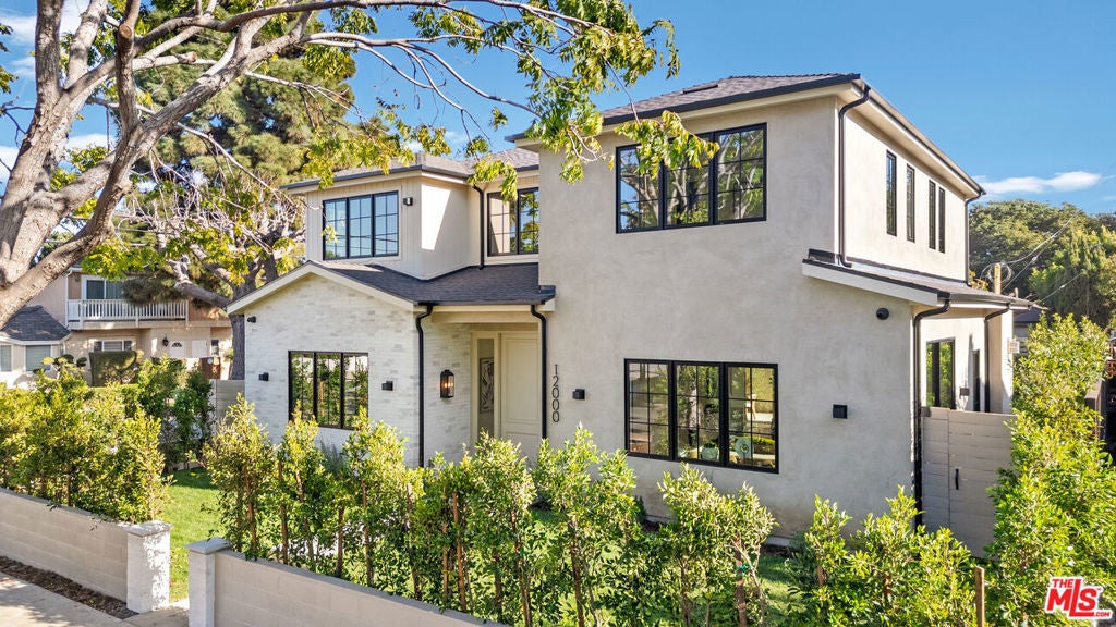 Photo of Listing #26649461