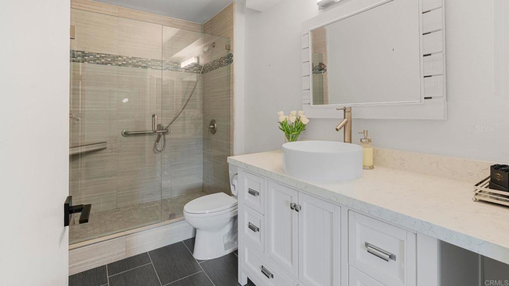 Photo of Listing #PTP2601030