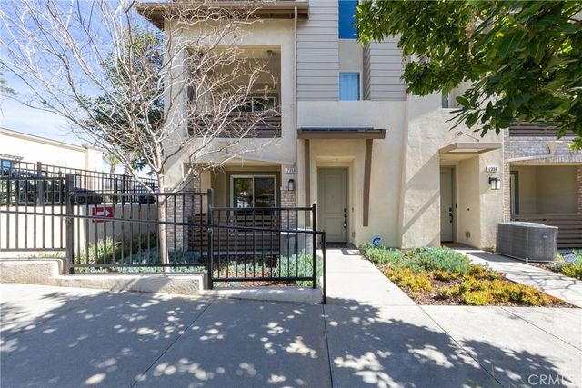 7358 Luminaire, Rancho Cucamonga