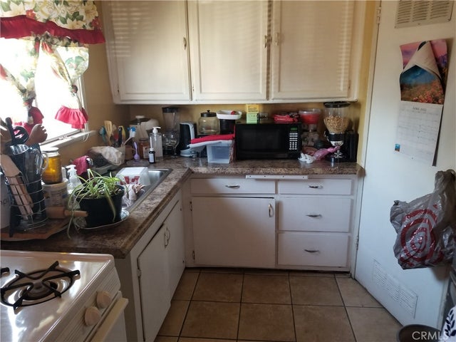 5510 Keniston Avenue, Los Angeles