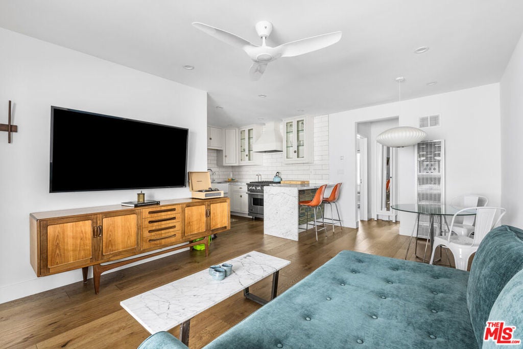 1929 Tamarind Avenue 8, Los Angeles