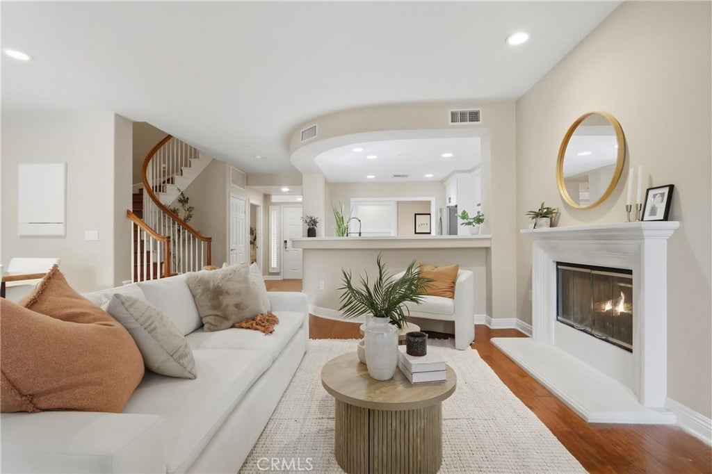 5831 Seawalk Drive 140, Playa Vista