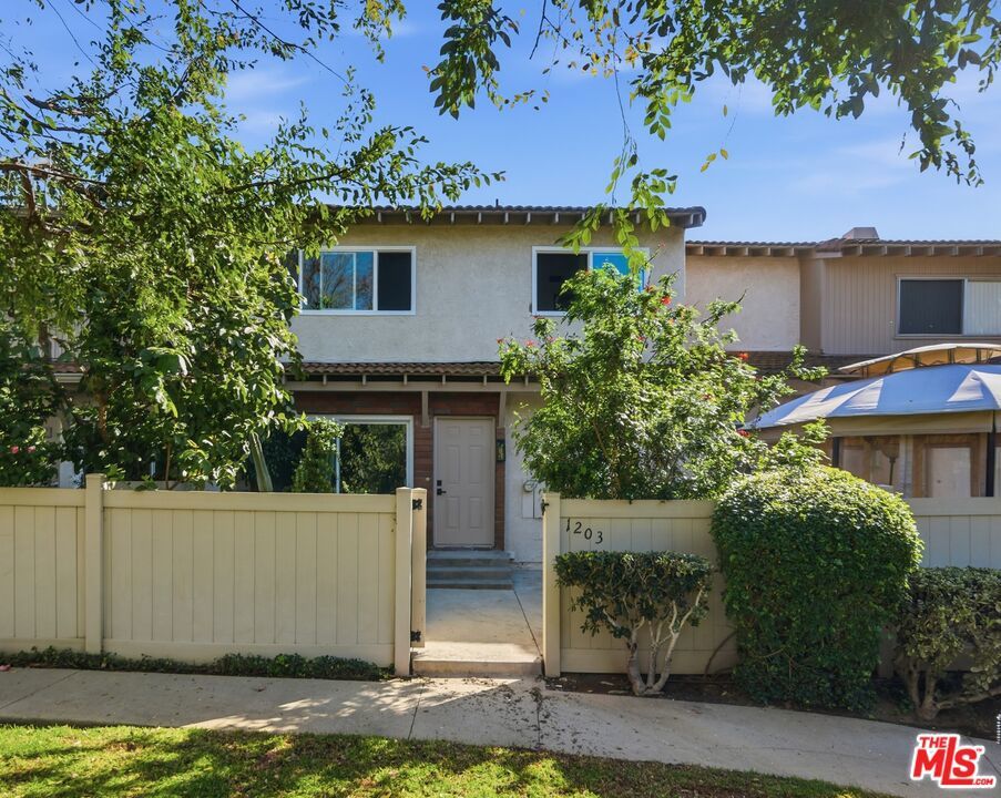 1203 Ramona Drive, Newbury Park