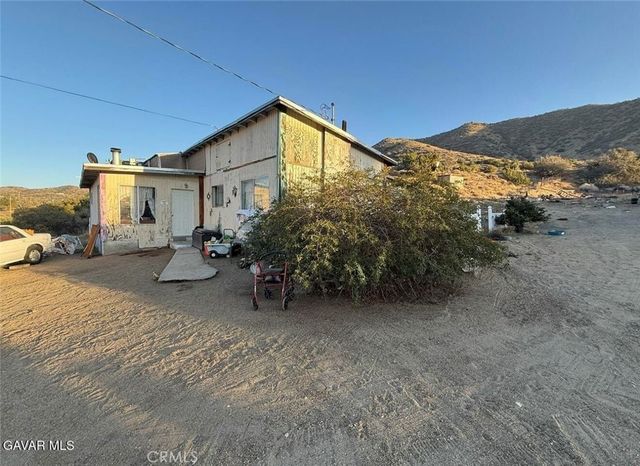 33452 Angeles Forest, Palmdale