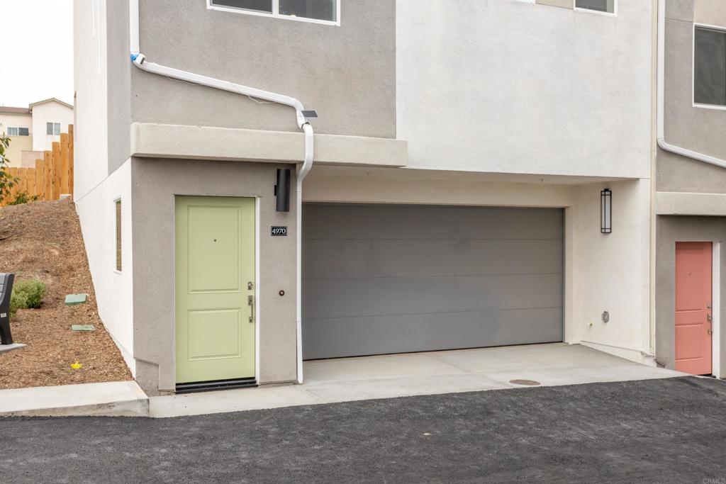 Photo of Listing #PTP2601037