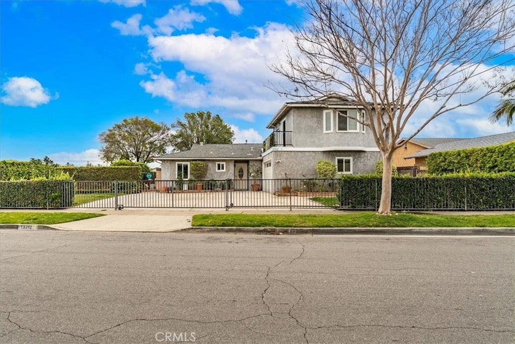 Photo of Listing #OC26030120