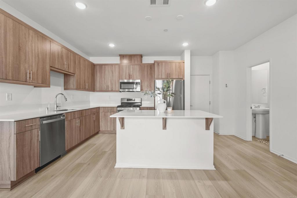 Photo of Listing #NDP2601309