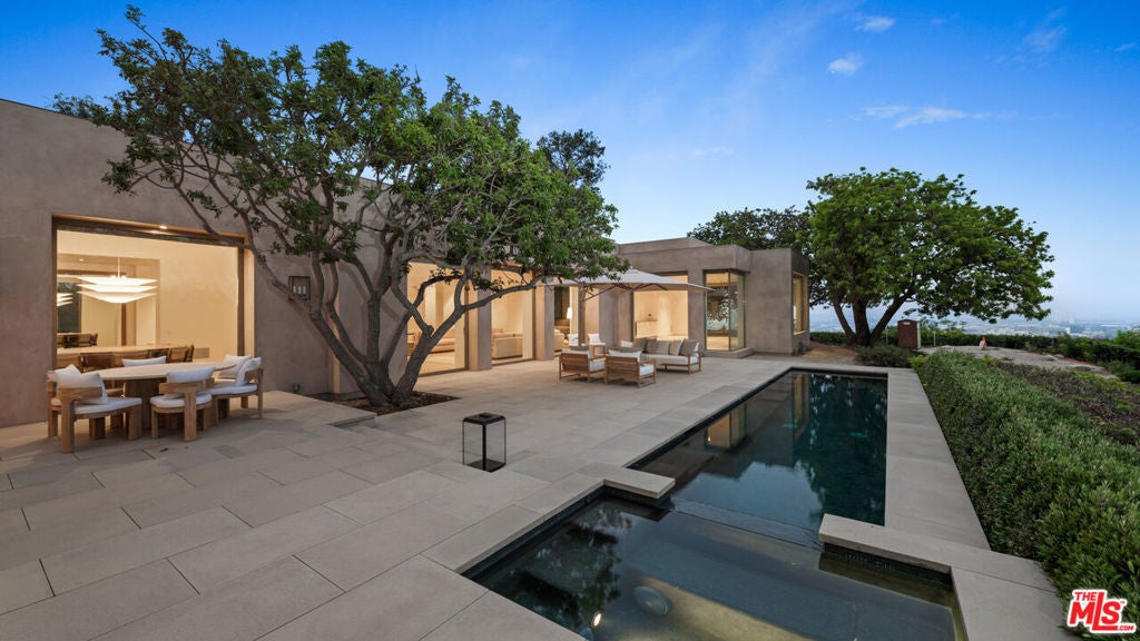 Photo of Listing #26649283