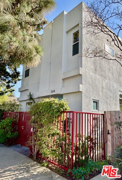 Photo of Listing #26647495