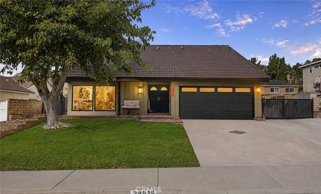 28975 Lotusgarden Dr, Canyon Country