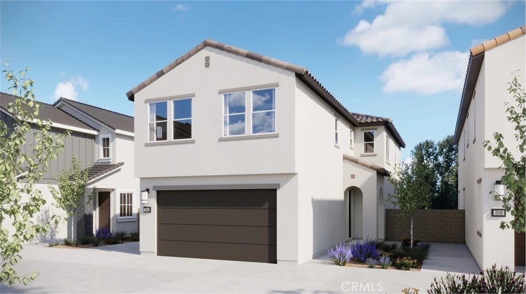 2046 Pyrenes Place, Santa Paula