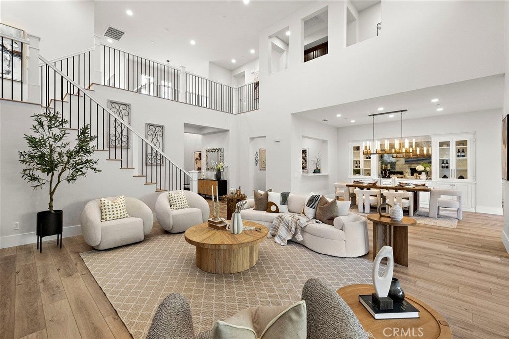 1621 Sunset View, Lake Forest