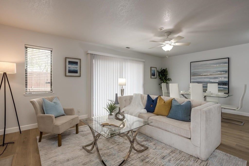 Photo of Listing #41123617