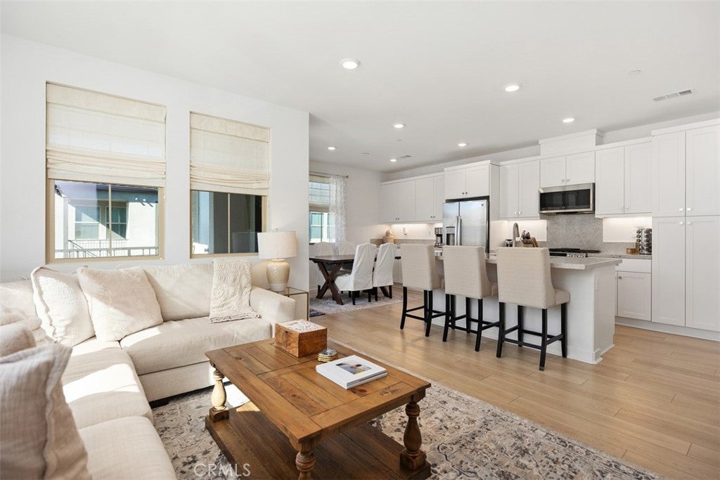 Photo of Listing #OC25271694