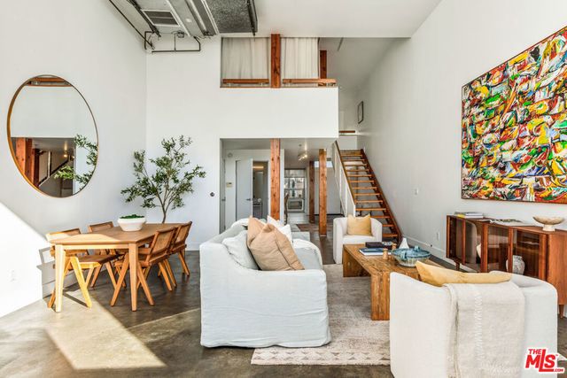 615 Hampton Drive # A102, Venice