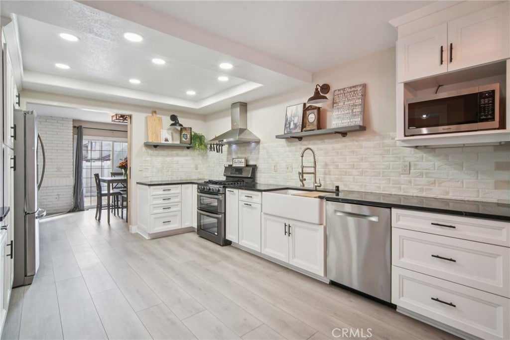 21466 Cypresswood, Lake Forest