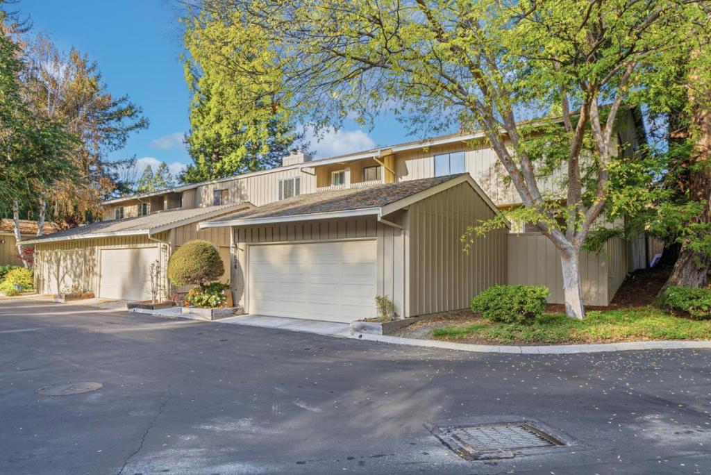 438 Sycamore Hill Drive, Danville