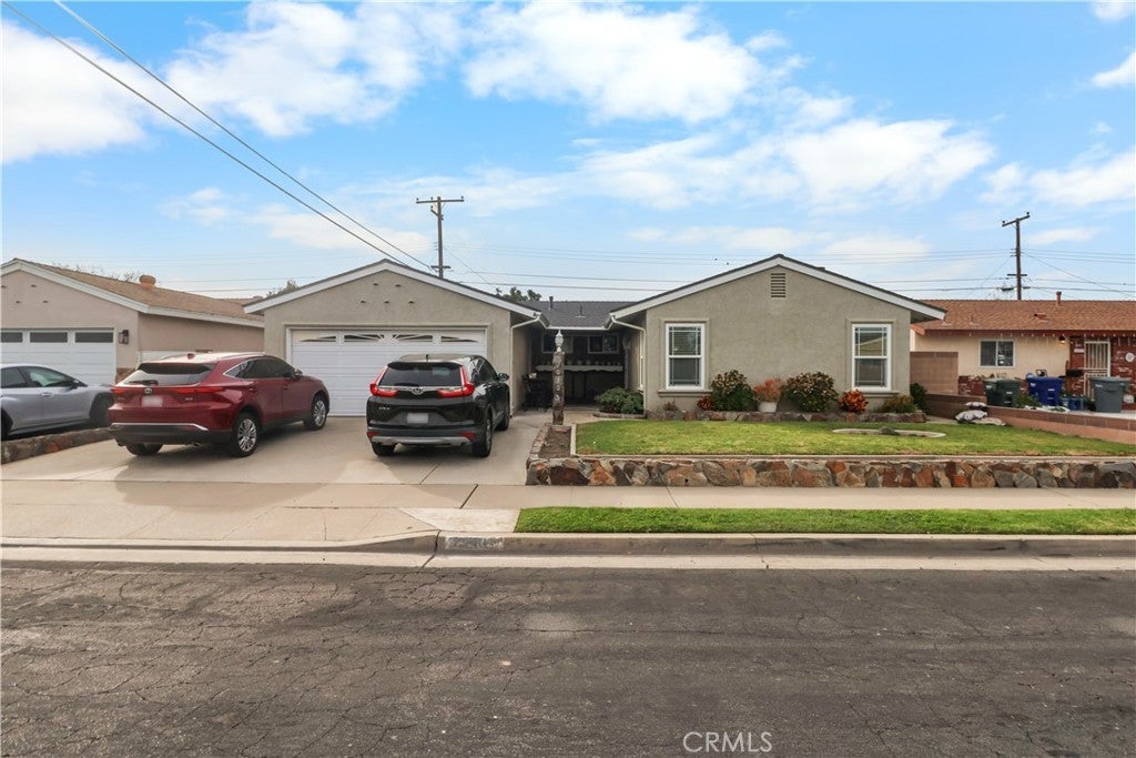 Photo of Listing #RS26031815