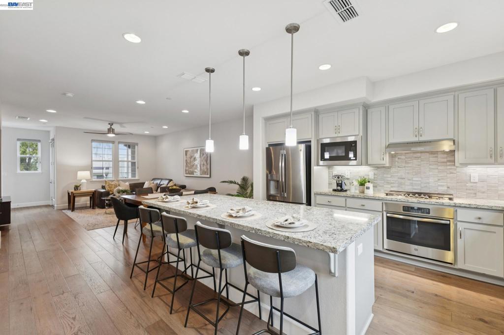 Photo of Listing #41123756