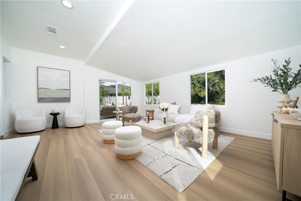 Photo of Listing #OC26029198