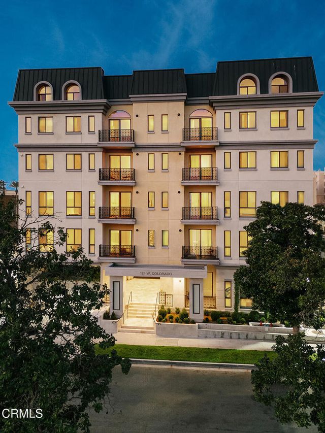 124 W Colorado Street # 302, Glendale