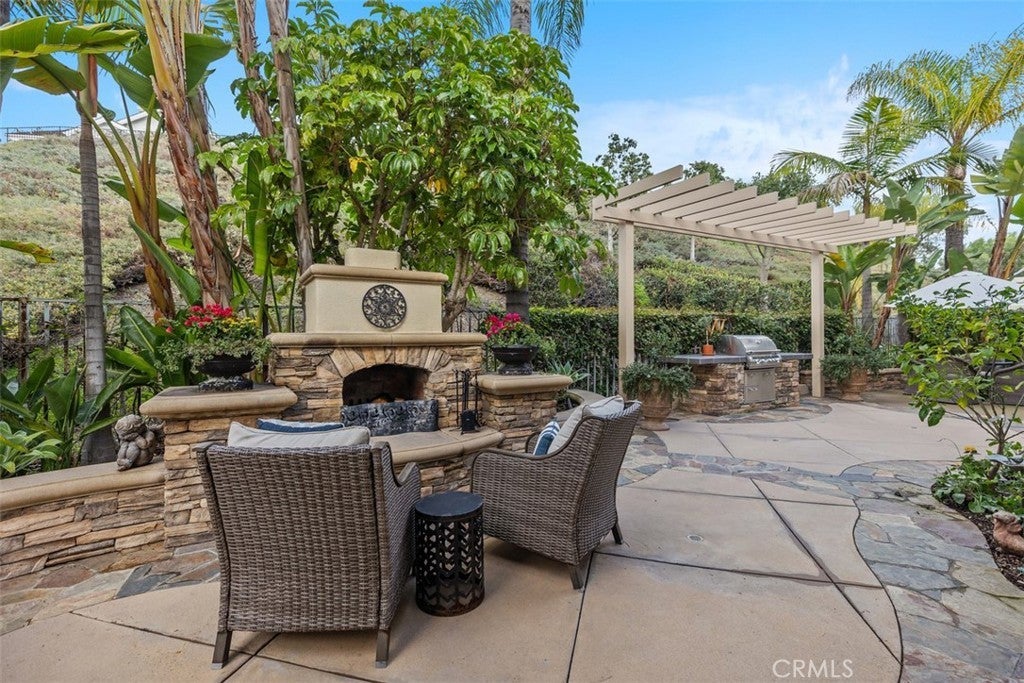 22432 Rosebriar, Mission Viejo
