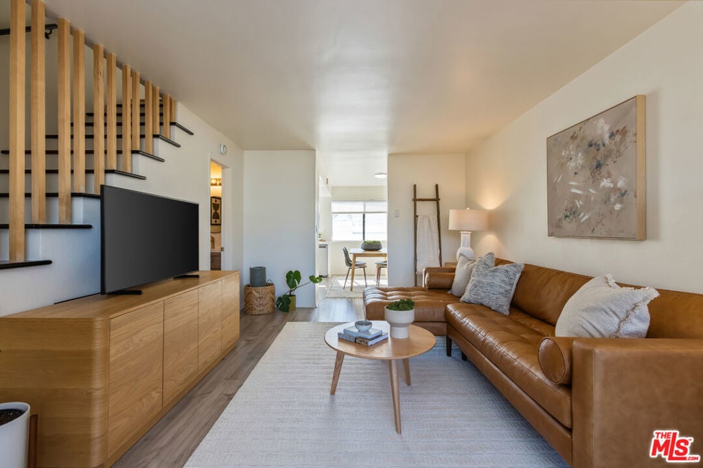 Photo of Listing #26651093