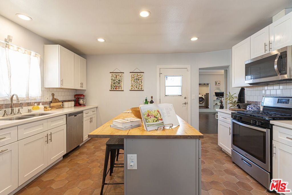 Photo of Listing #26648573