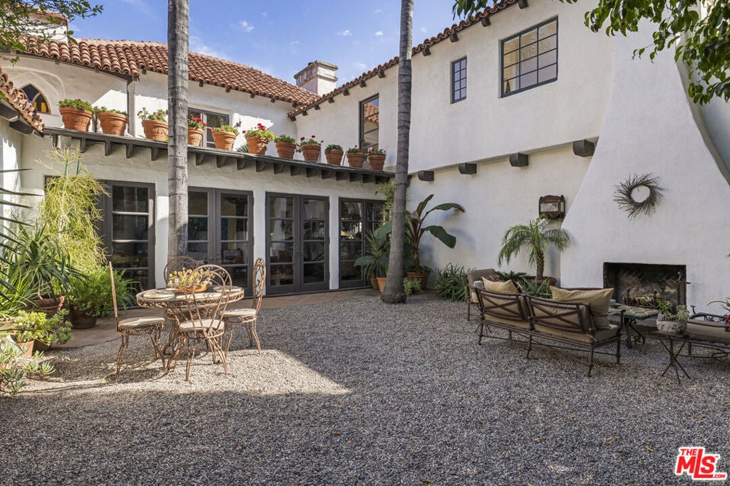 Photo of Listing #26651143